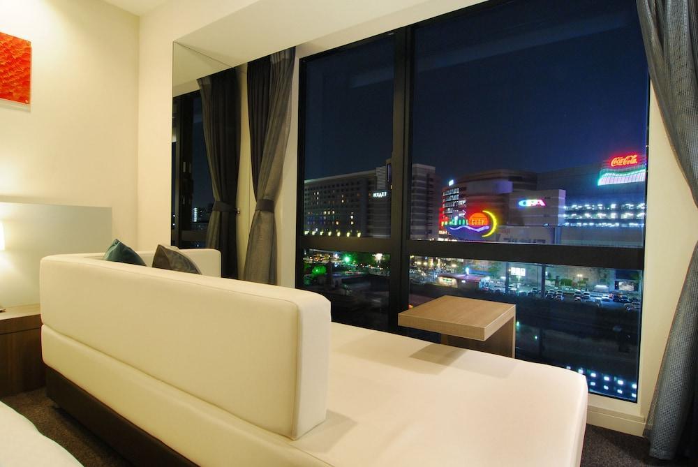 Candeo Hotels The Hakata Terrace Fukuoka  Exterior photo
